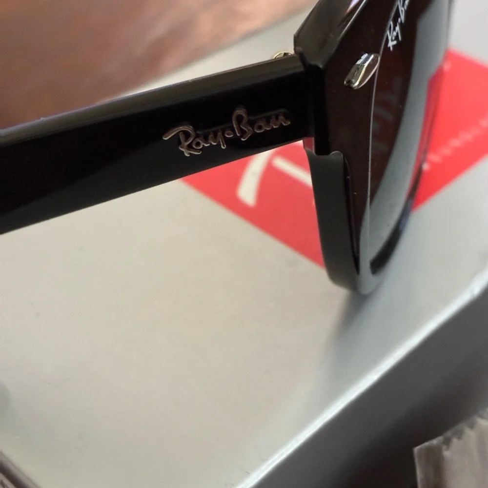 Ray-Ban Black Wayfarer Sunglasses